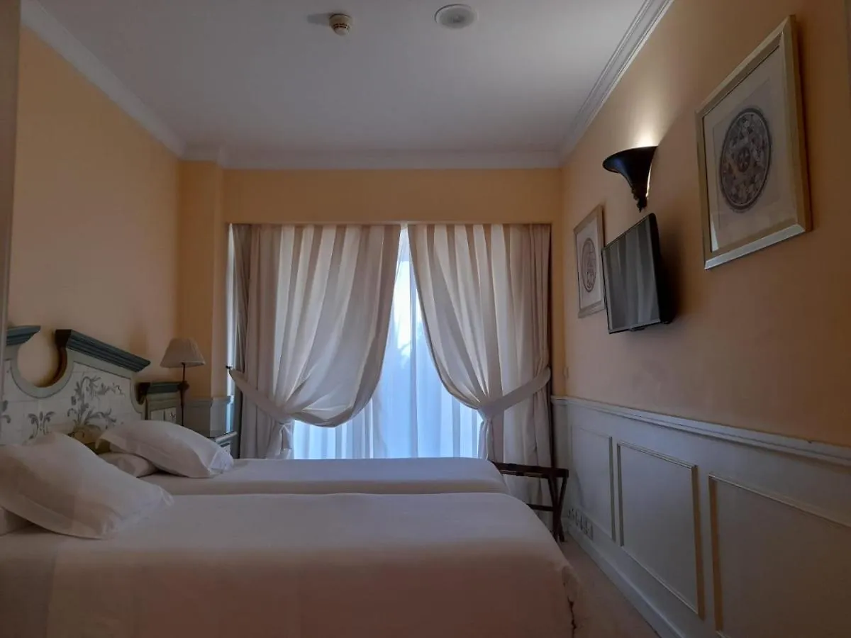 Guadalpin Residences Marbella 0*,  España
